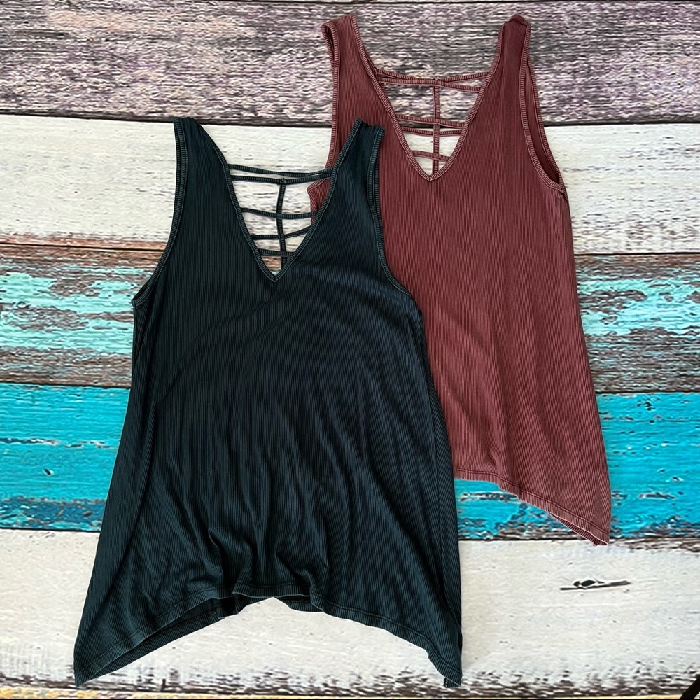 BUNDLE**2 American Eagle Soft & Sexy Rib Tops Size Small Burgundy & Hunter Green